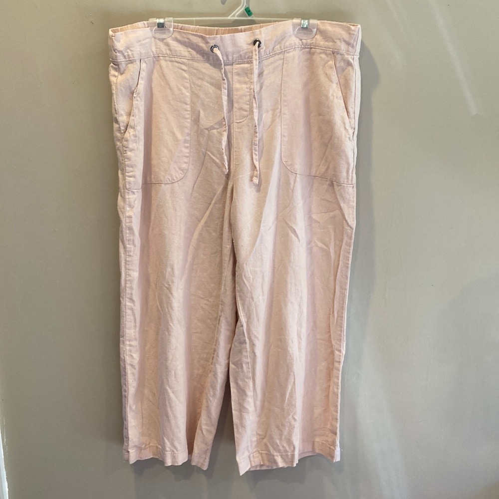 Naturals d & co size large pink capris